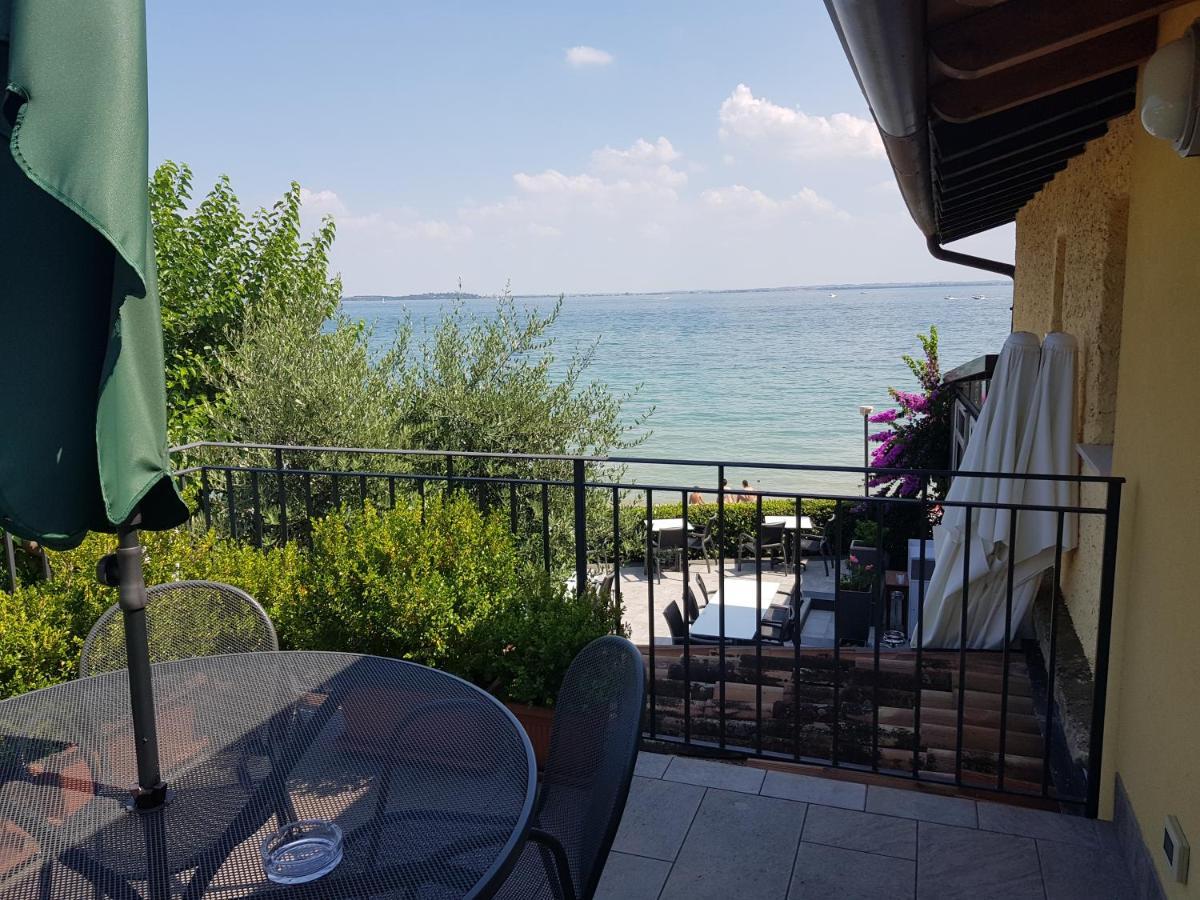 Graziosa Al Porto Villa Moniga del Garda Luaran gambar