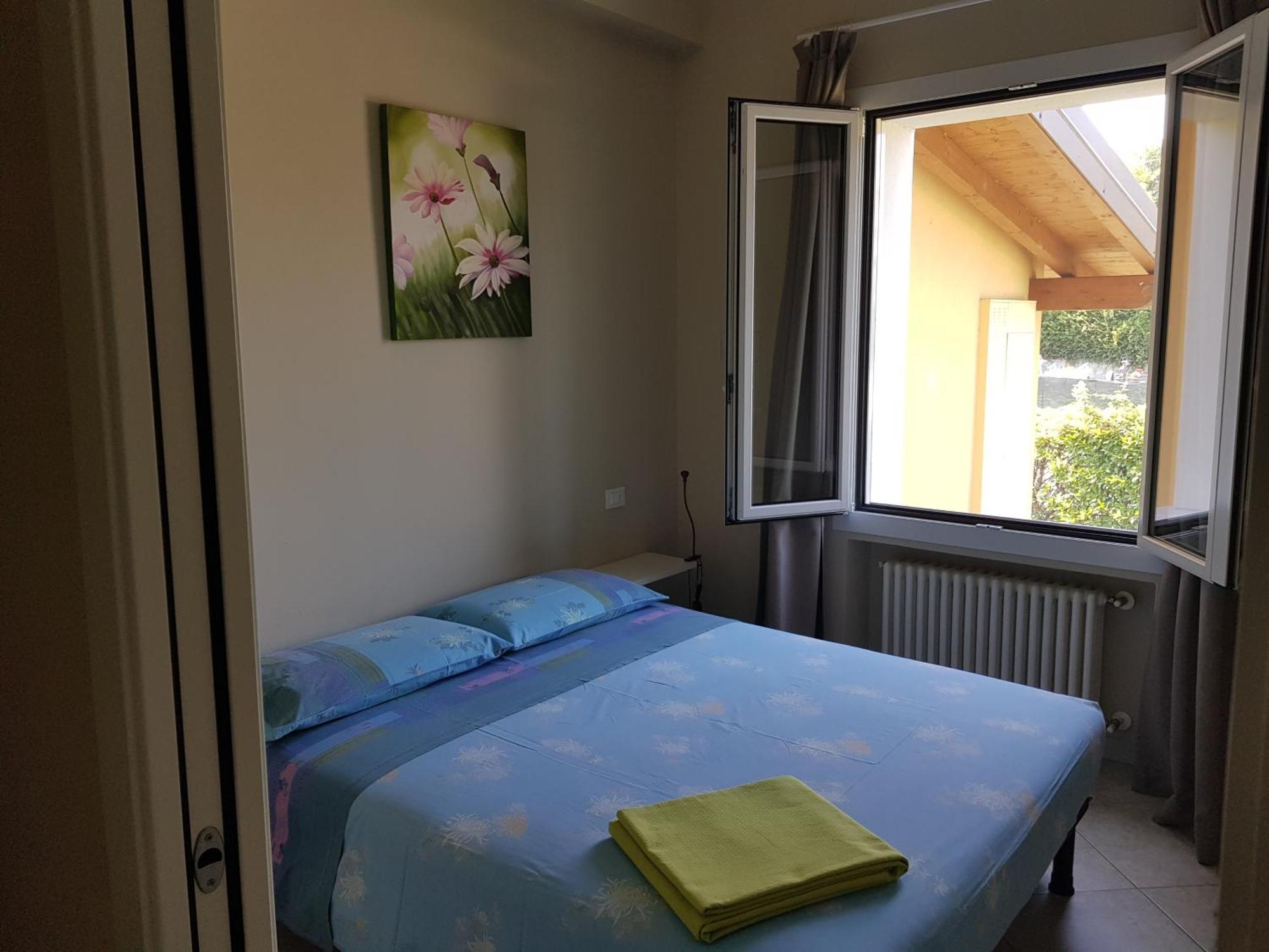 Graziosa Al Porto Villa Moniga del Garda Luaran gambar
