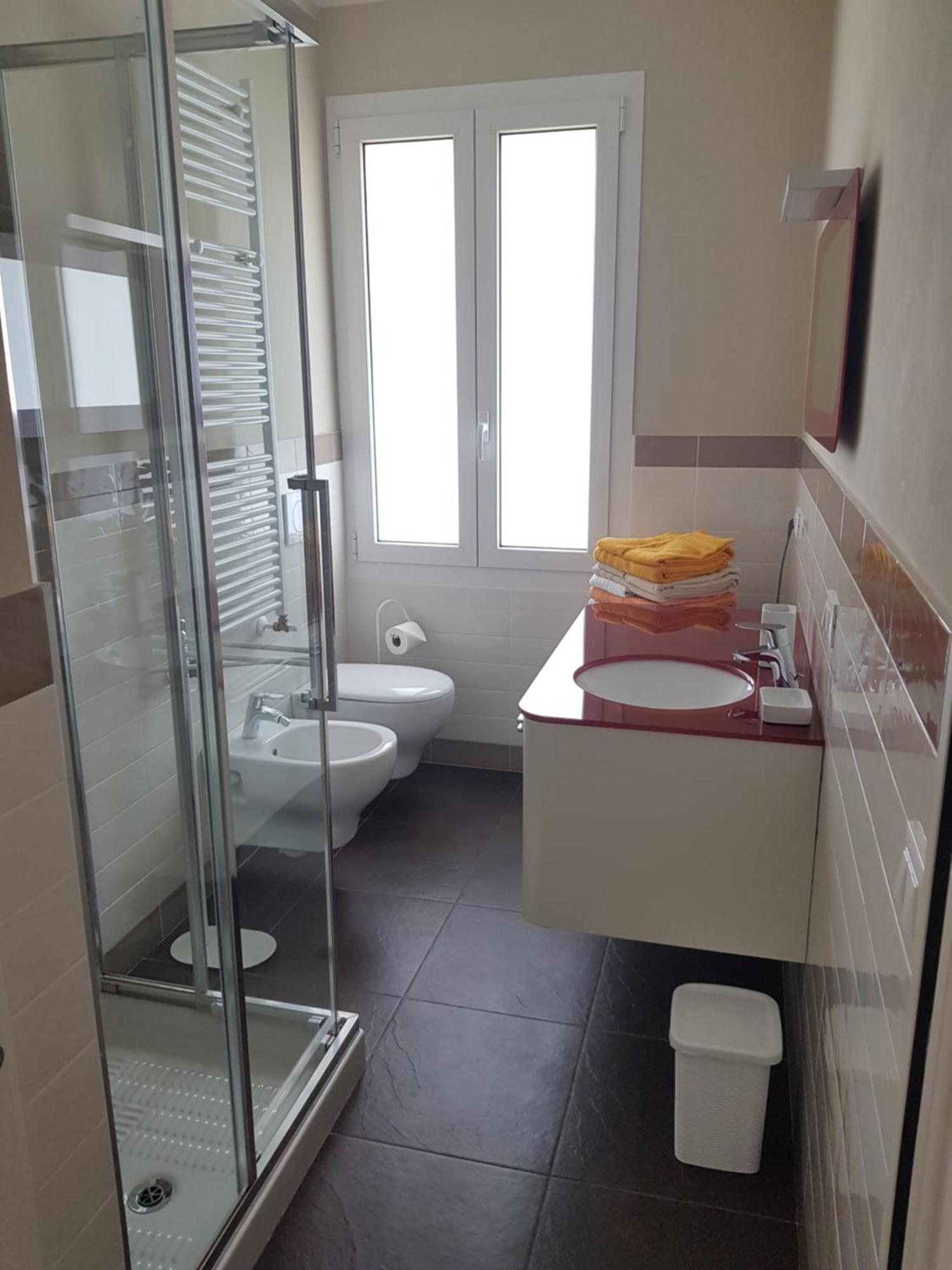 Graziosa Al Porto Villa Moniga del Garda Luaran gambar