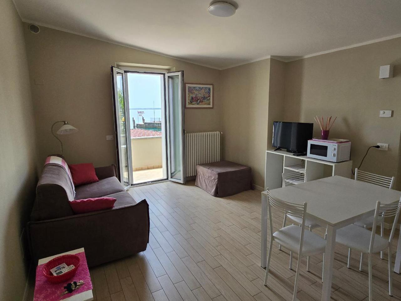 Graziosa Al Porto Villa Moniga del Garda Luaran gambar