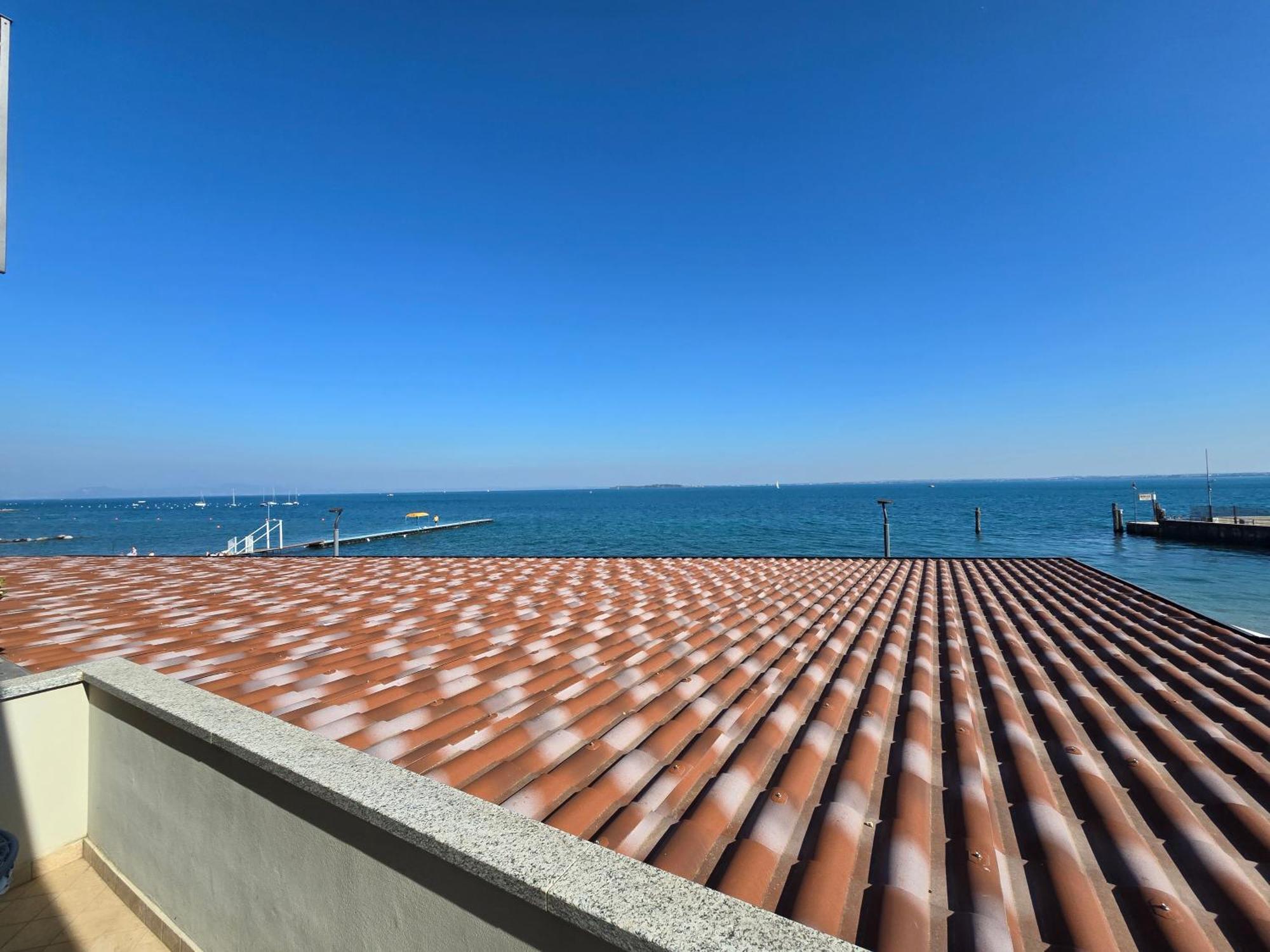 Graziosa Al Porto Villa Moniga del Garda Luaran gambar