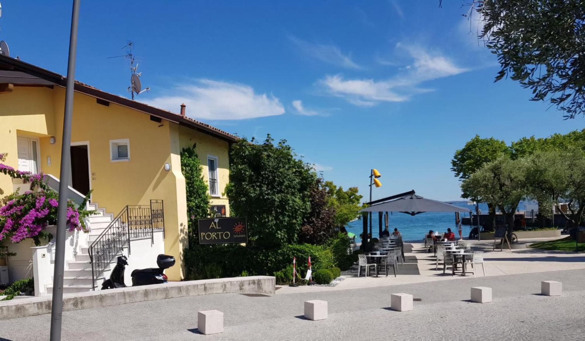 Graziosa Al Porto Villa Moniga del Garda Luaran gambar