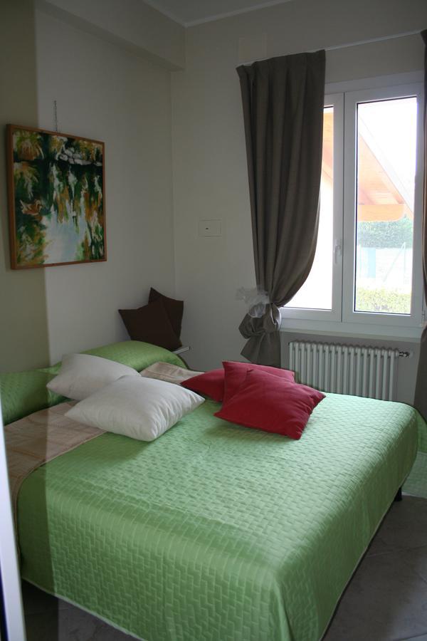 Graziosa Al Porto Villa Moniga del Garda Luaran gambar